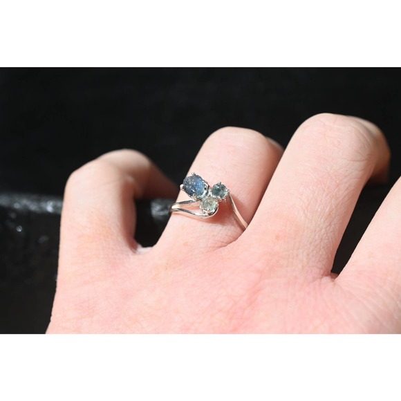 Montana Sapphire Ring, Raw Stone Ring, Bohemian Ring, Unique gift for Her - Picture 2 of 4